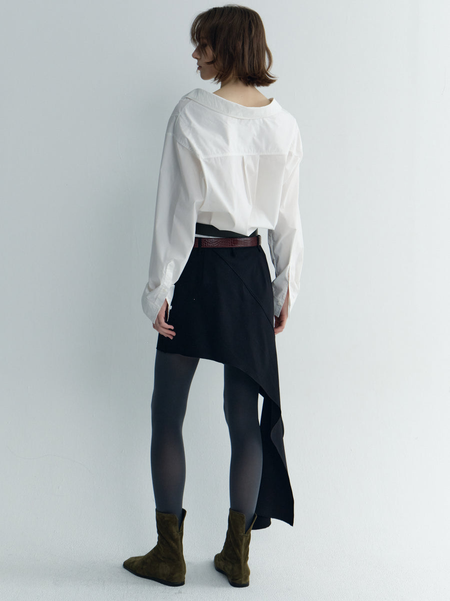 A Loose-Fit Dreaped Cotton Shirtwith A Plunging Collar