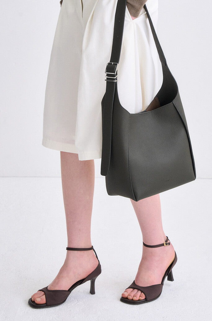 Luma Shoulder Bag