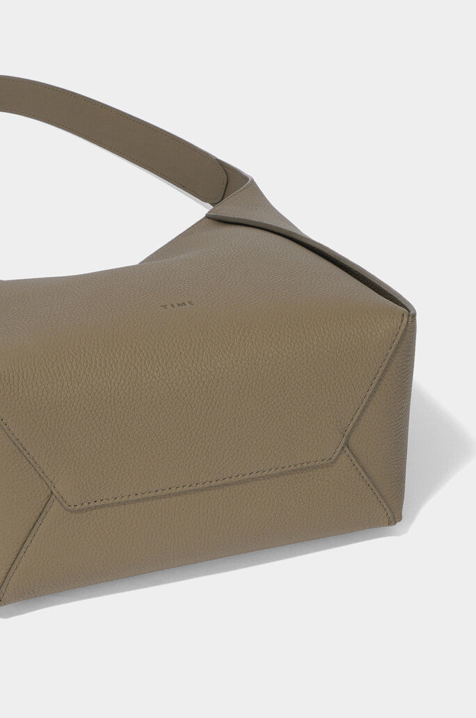 Luma Shoulder Bag