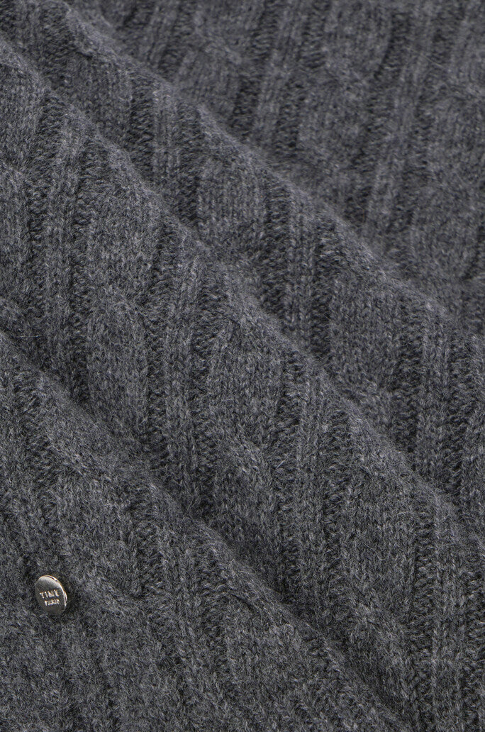 Cable Knit Shawl