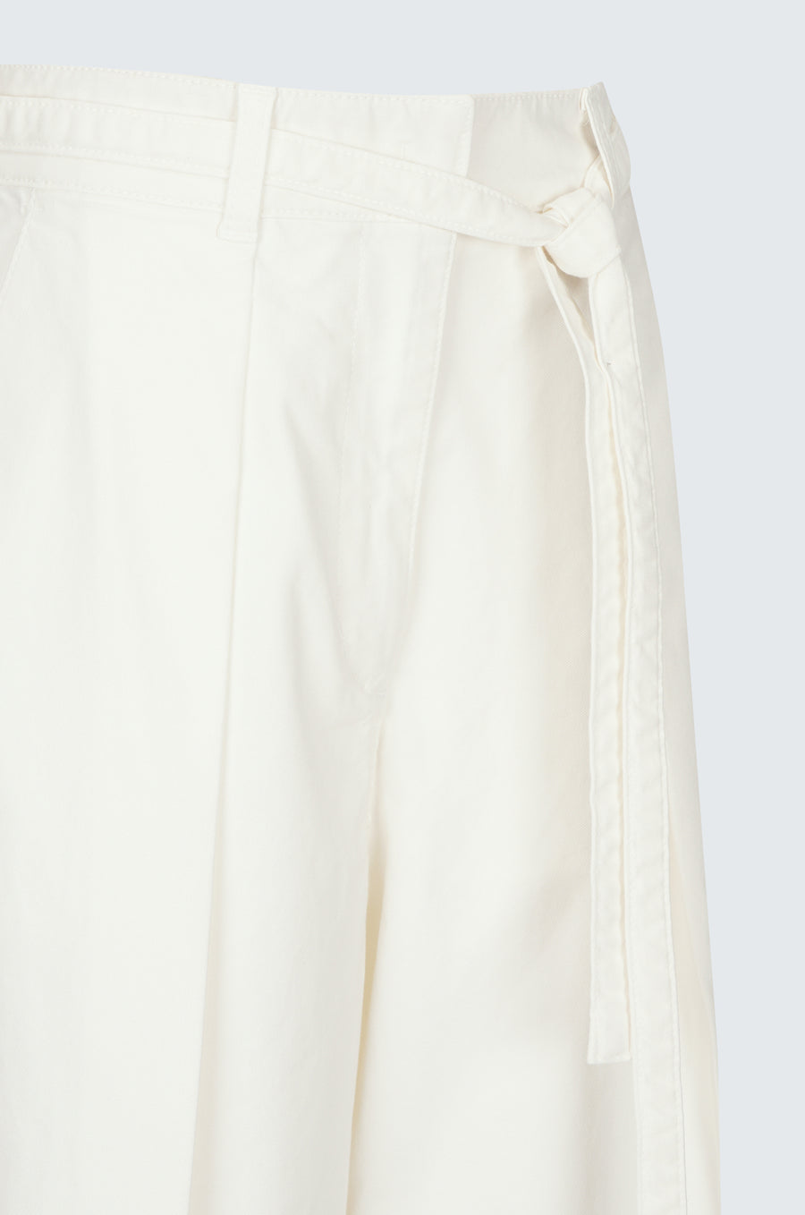 TUCK WIDE DENIM