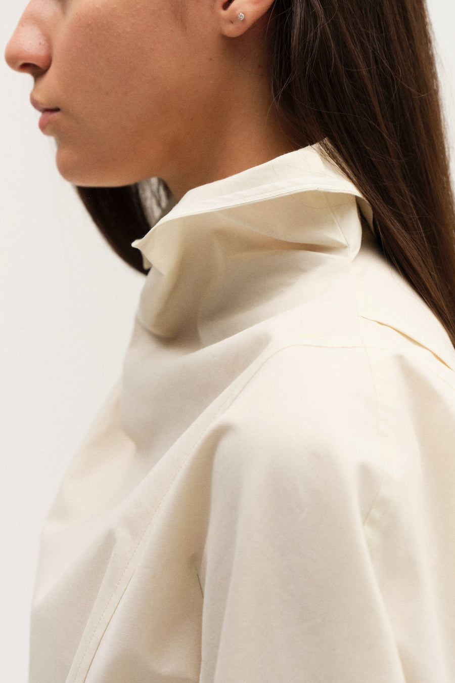 MOCK NECK BACK DETAILED TOP