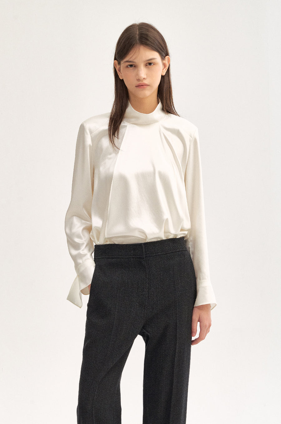 HIGH NECK SCARF SHAPE TOP