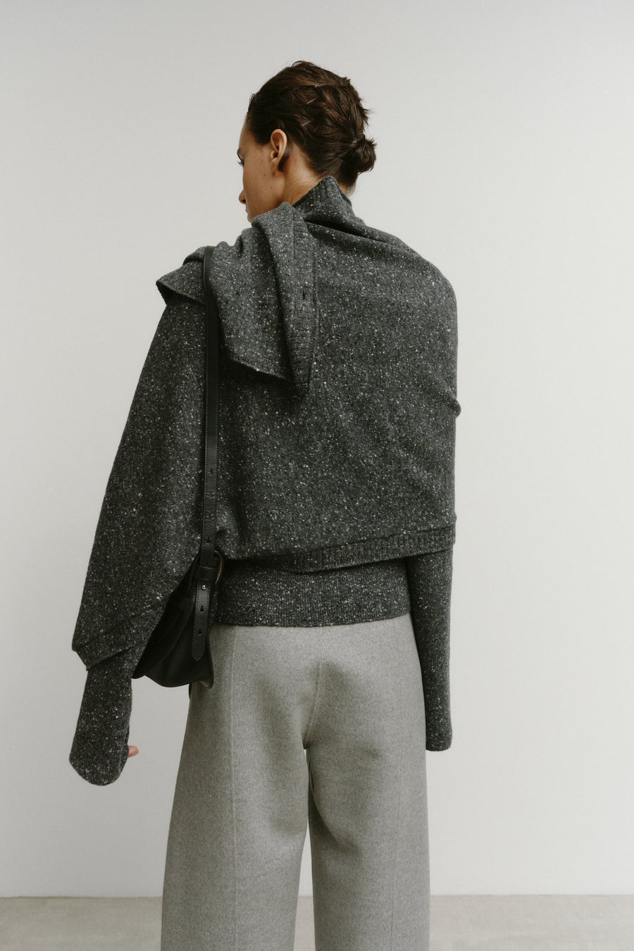 CASHMERE MOCK NECK BLEND KNIT TOP