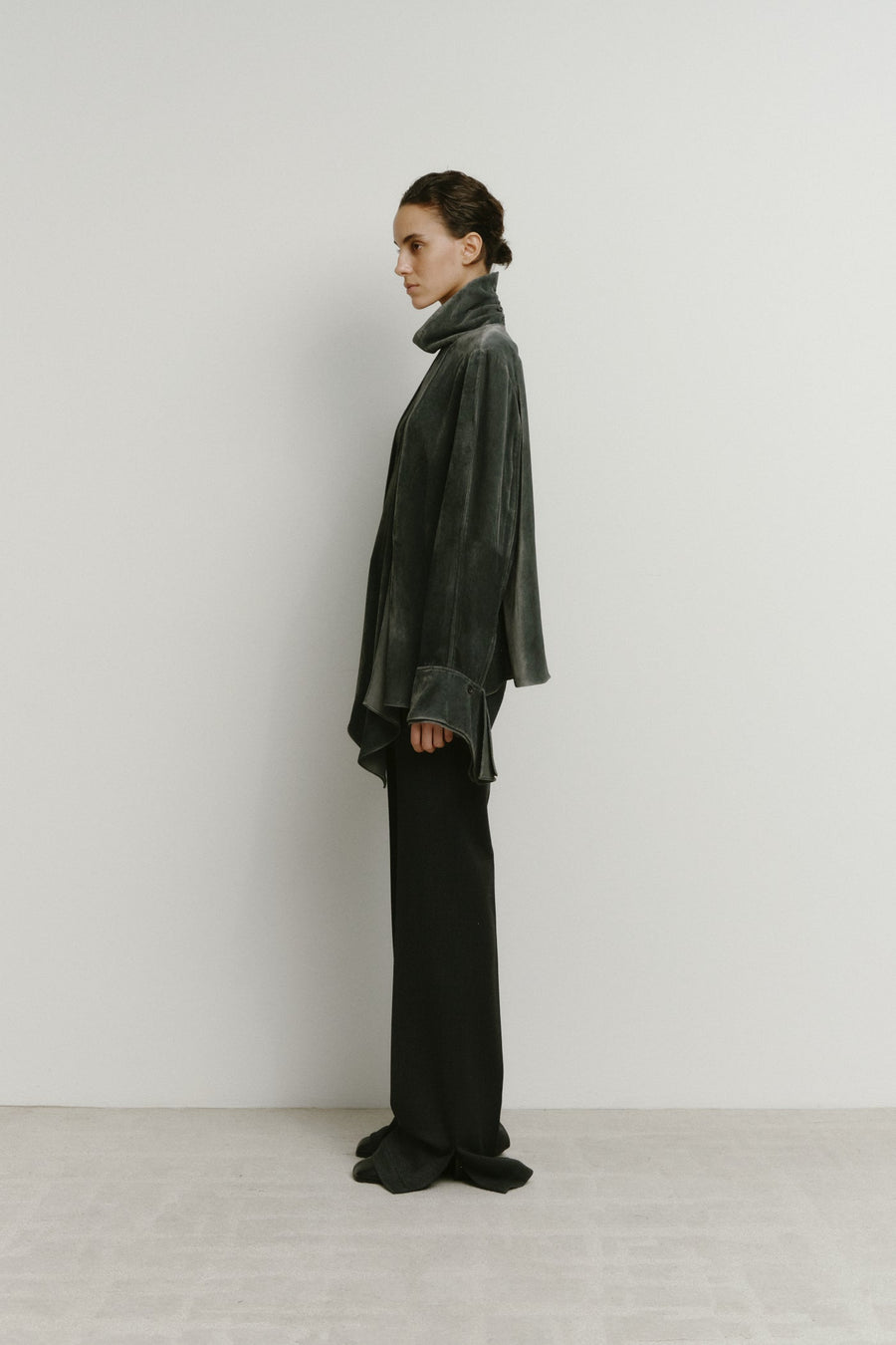 LOW WAISTED TAILORED TROUSERS